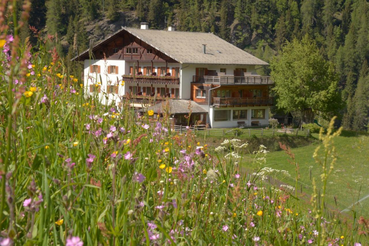 Hotel Ultnerhof Santa Gertrude エクステリア 写真