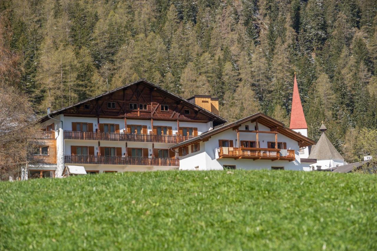 Hotel Ultnerhof Santa Gertrude エクステリア 写真