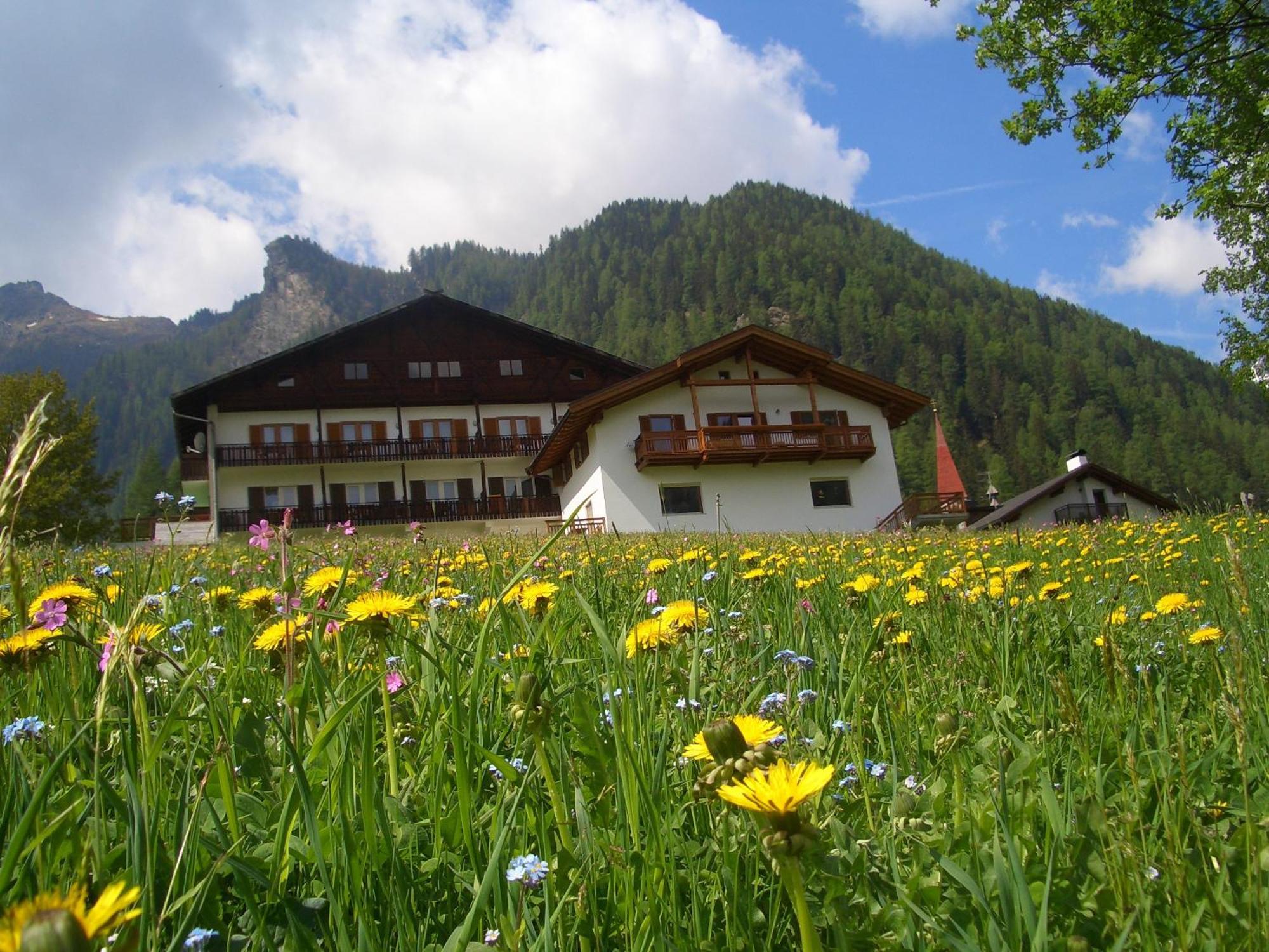 Hotel Ultnerhof Santa Gertrude エクステリア 写真