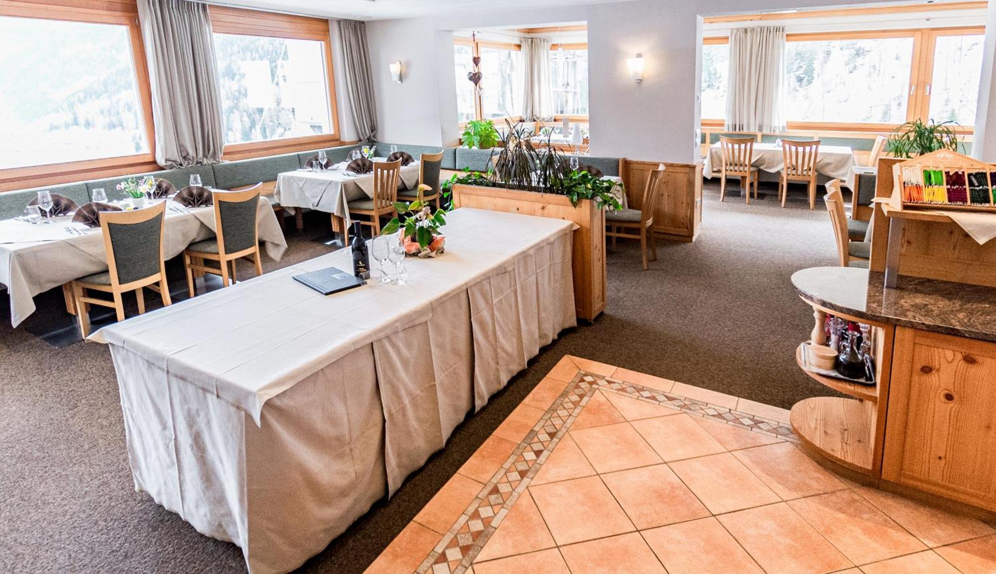Hotel Ultnerhof Santa Gertrude エクステリア 写真