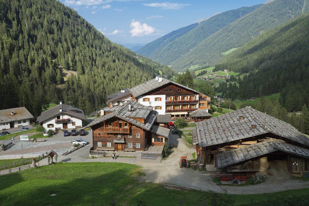 Hotel Ultnerhof Santa Gertrude エクステリア 写真