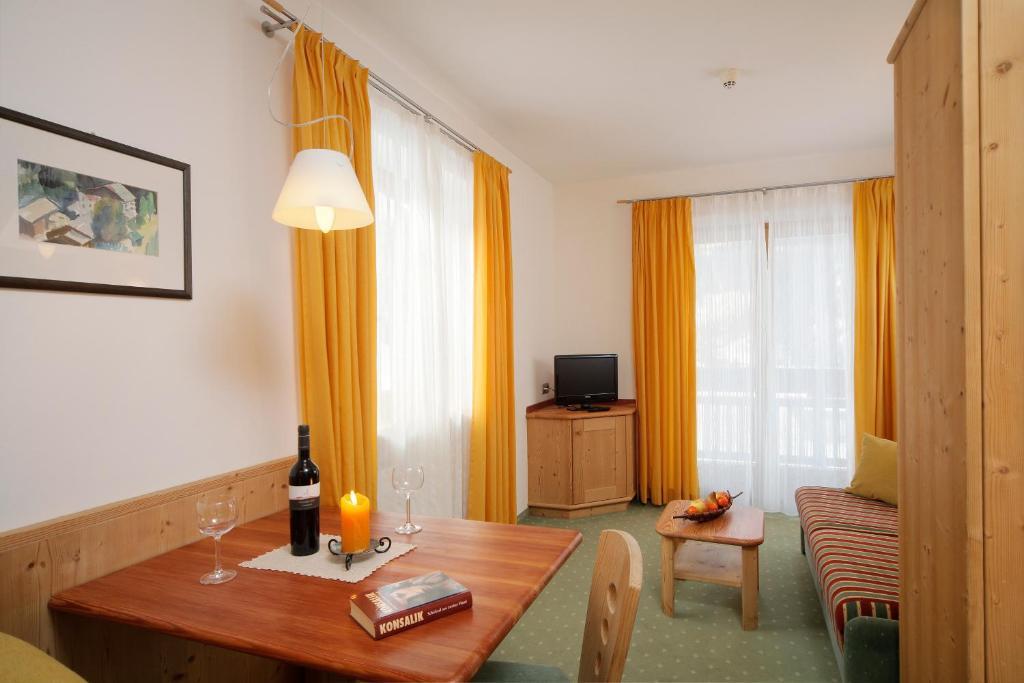 Hotel Ultnerhof Santa Gertrude エクステリア 写真